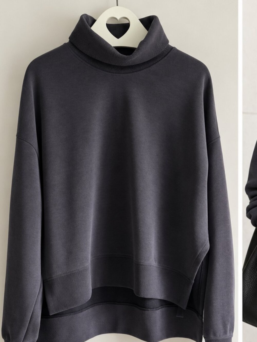 Lululemon Softstreme Turtleneck Pullover Charcoal Size 8